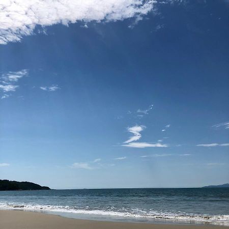Casinha De Praia Na Fazenda Da Armacao جوفيرنادور سيلسو راموس المظهر الخارجي الصورة
